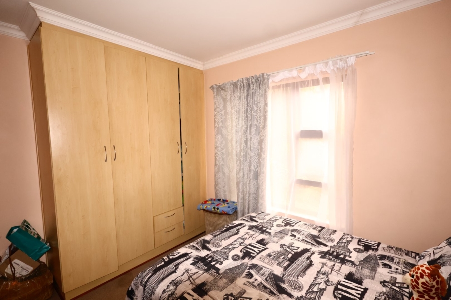2 Bedroom Property for Sale in Vredenhof Sh Free State